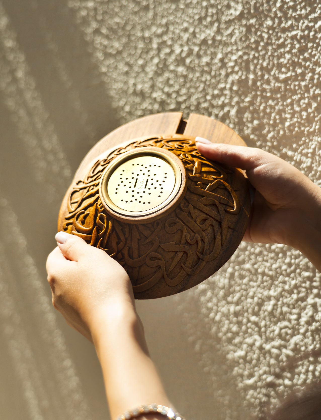 19 - Tanoura Incense Burner